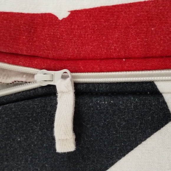 Skyline Wear Size: Adult XL American Flag Print Hooded Jumpsuit. - Picture 7 of 12